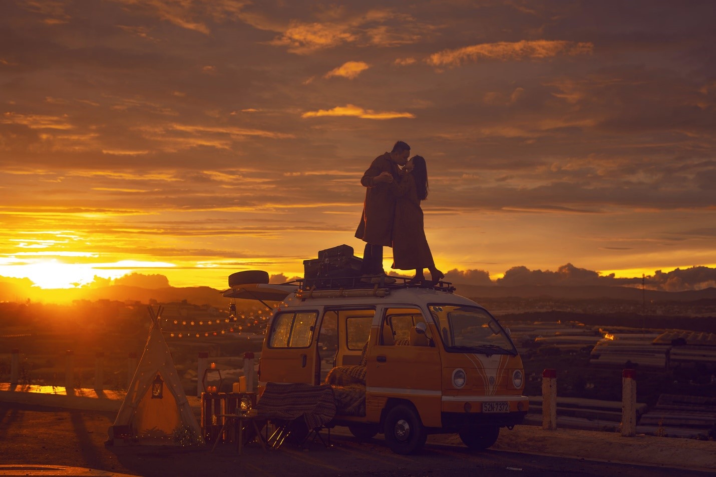 Hoàng hôn Xóm Lèo